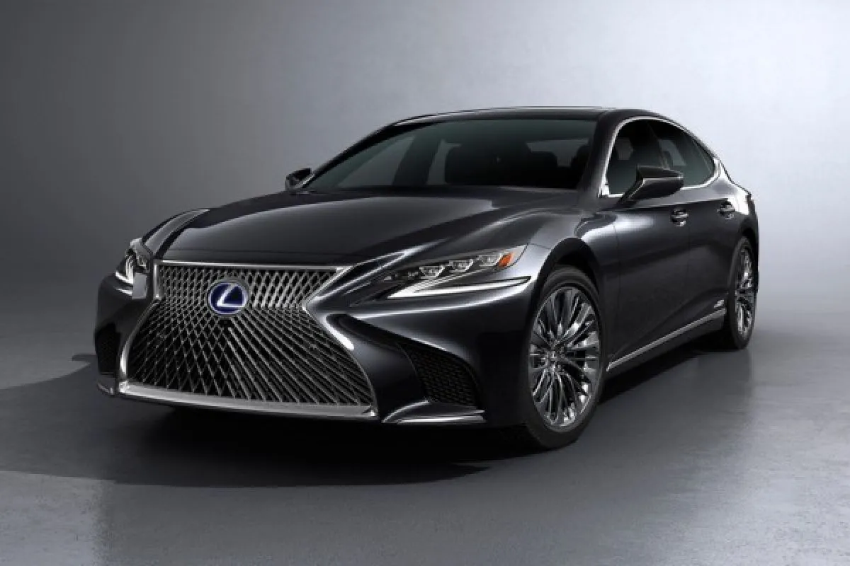 Lexus LS