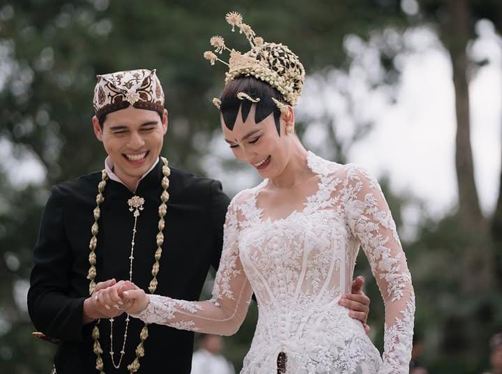 Menikah di Bali, Luna Maya Dan Maxime Bouttier Jadi Sorotan